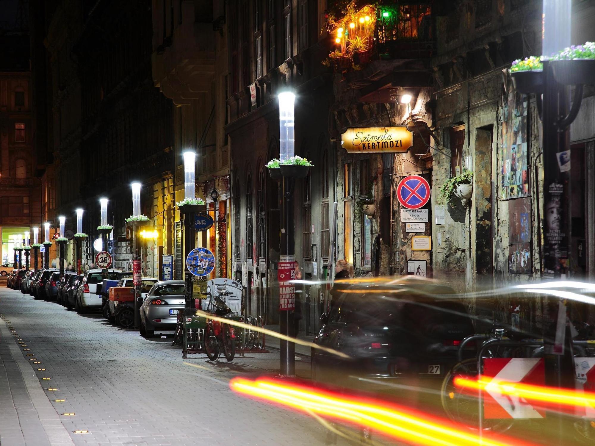 Maverick Soho Hostel *
